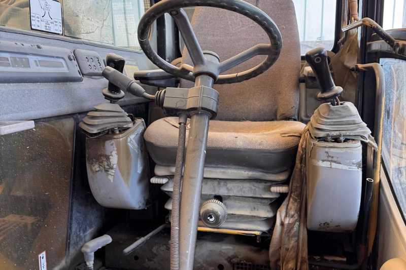 OmecoHub - Immagine JCB JS130W